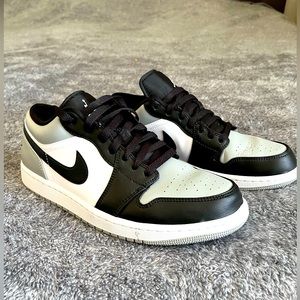Jordan 1 low Shadow